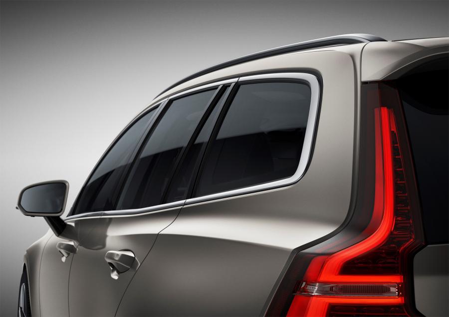 Детали экстерьера Volvo V60 T6 Inscription 2018 года  (WW) (фото 12 из 53)